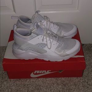 Nike Huarache Ultra Run (Triple White)